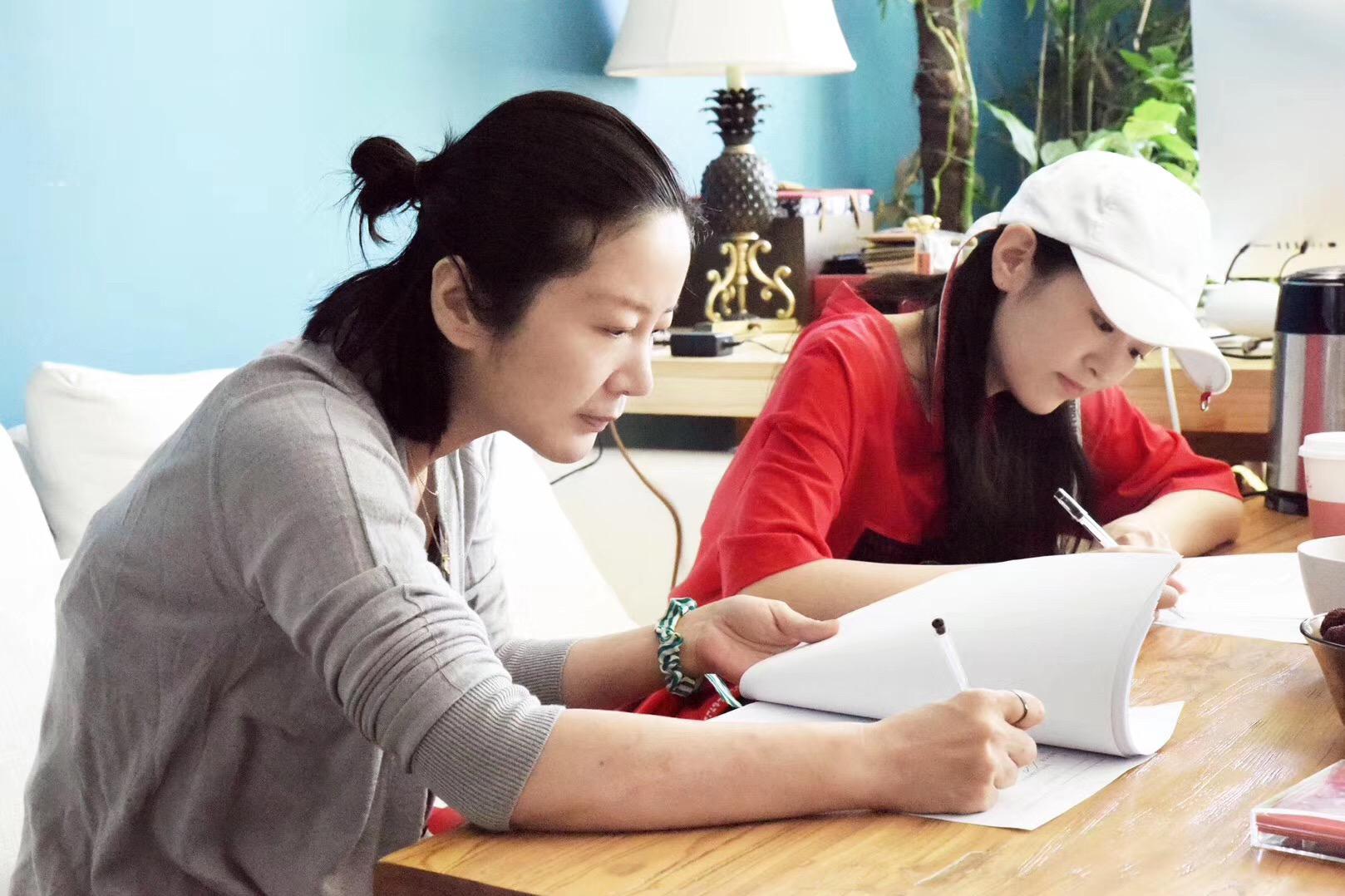 左宏元会作词吗 歌词表达什么意思