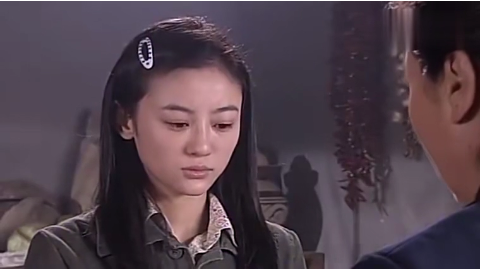 二叔宝珠怀孕宝珠妈就给大嫂找了份工作,尔夏觉得有异样