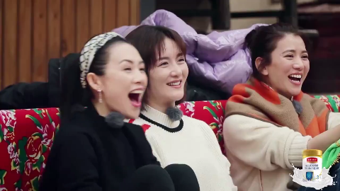 妻子的浪漫旅行:谢娜转手绢秒杀小伙获免单,张