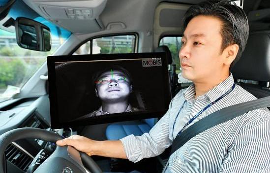 现代摩比斯研驾驶员状态预警系统 探测驾驶员是否粗心驾驶