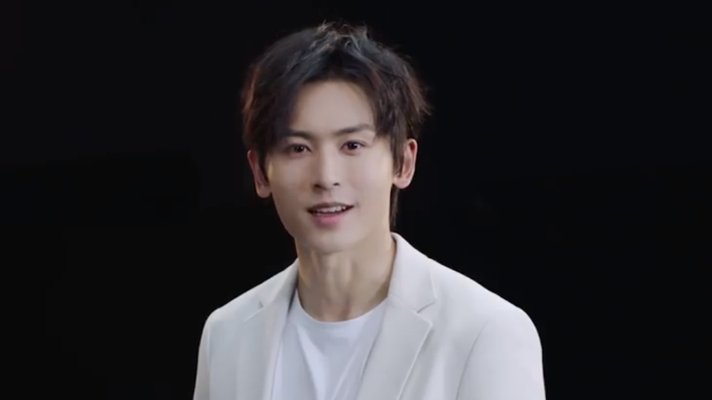 90后演员张哲瀚亲身演绎《30不一定,一定90后》,致敬90后!