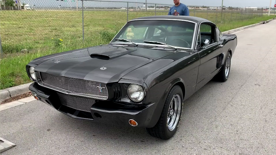 1966款 福特 野马 fastback