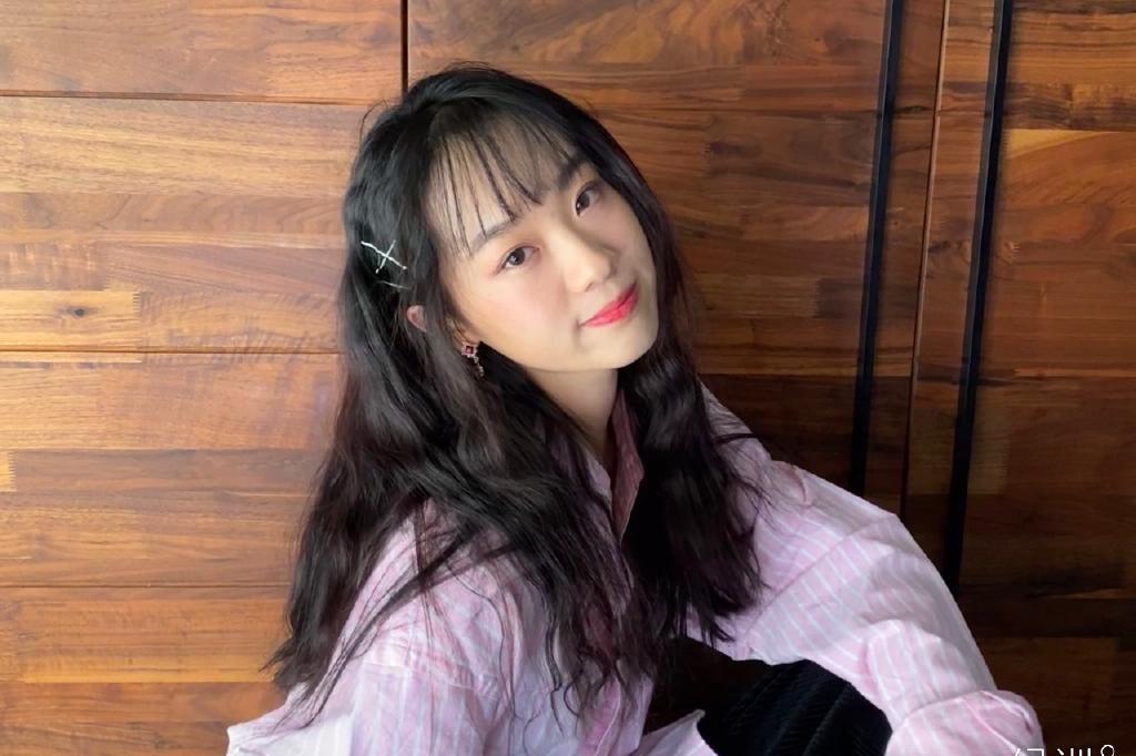 美女歌手樊博艺迷人写真美照欣赏