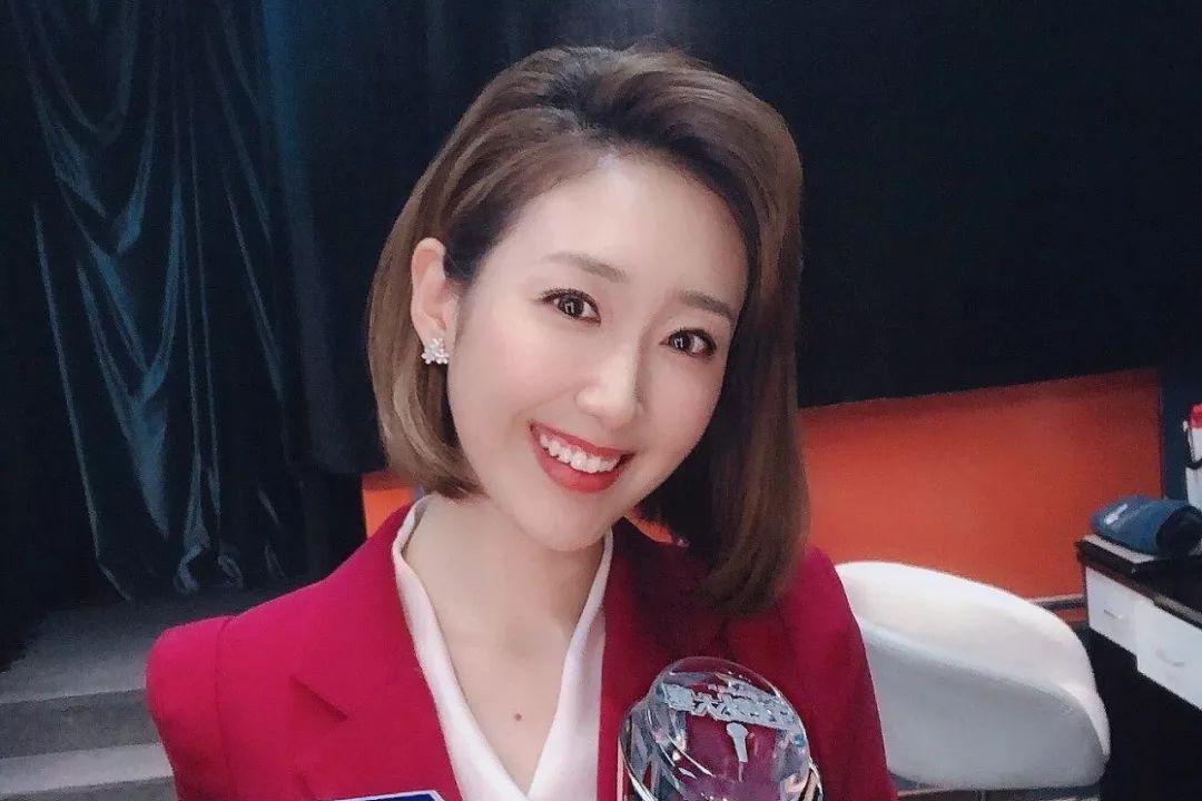 重围成当晚的最大黑马              目前王嘉宁是苏州电视台的主持人