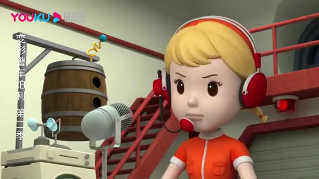 变形警车珀利:小娟紧急联系救援队,克利尼,凯普都掉进了坭坑里