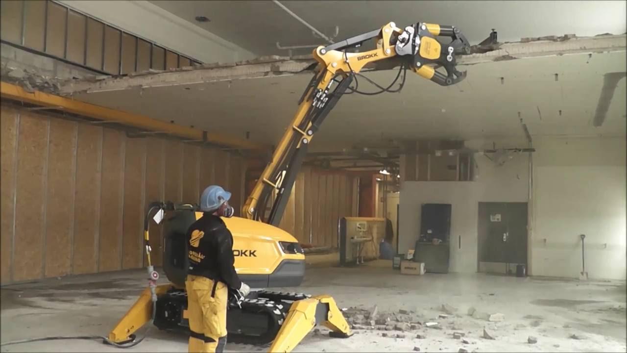 拆除行业的洪荒之力瑞典发明遥控拆楼机器人工人爱不释手