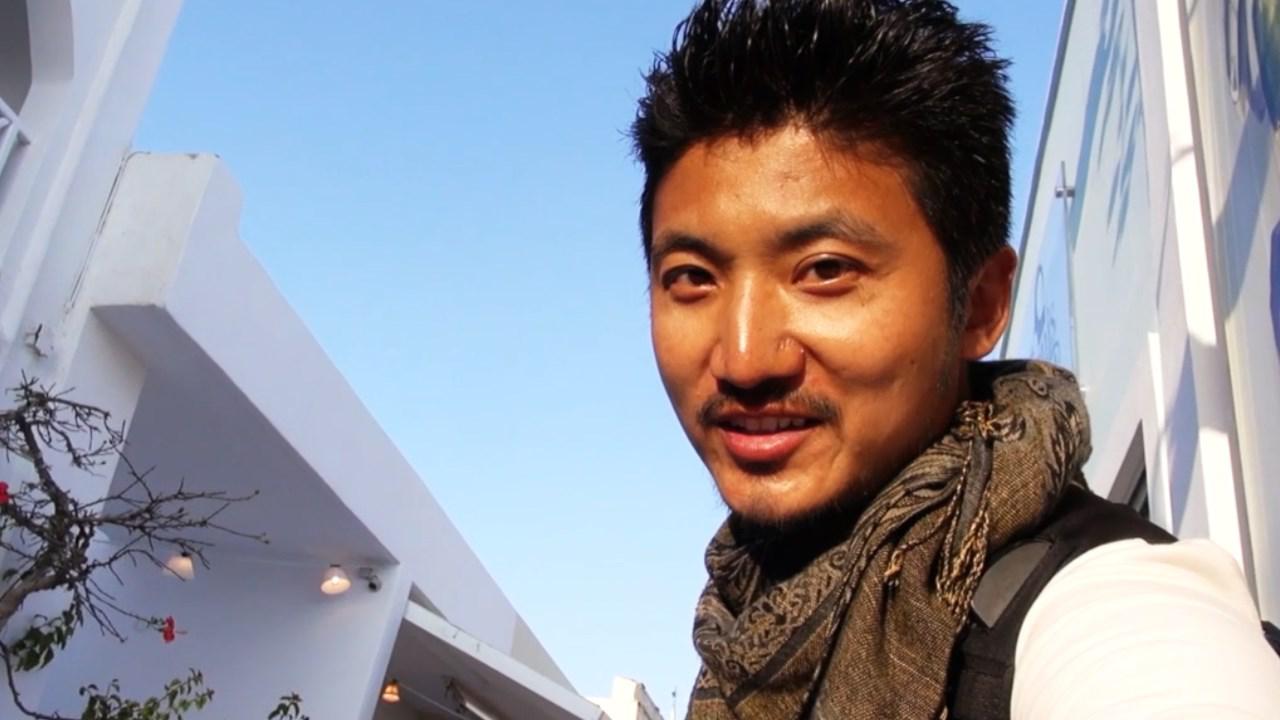 雷探长爱琴海看日落,东北夫妻当着雷探长的面接吻撒狗粮