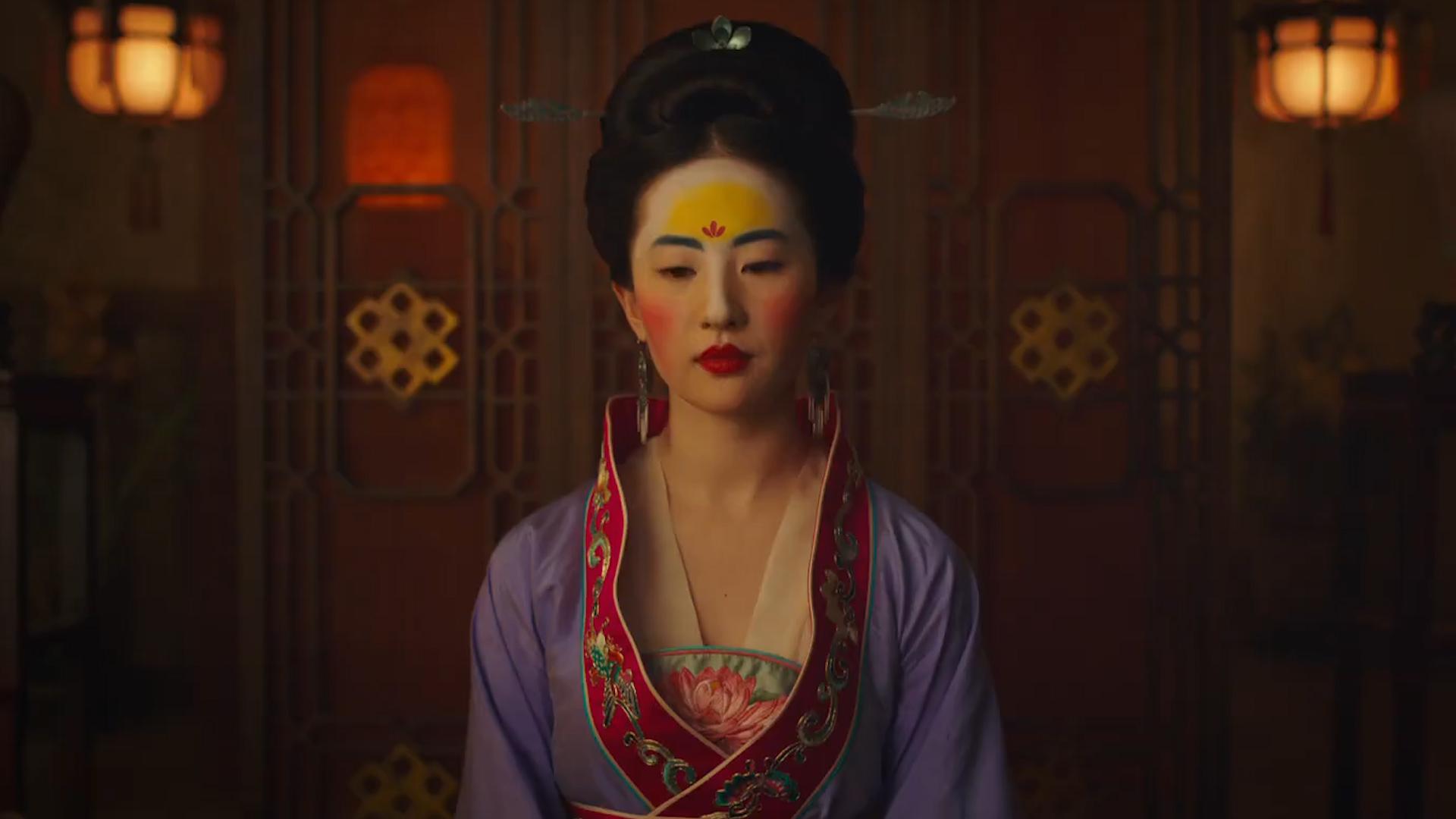 都说戏子无情,其中的心酸又有谁知