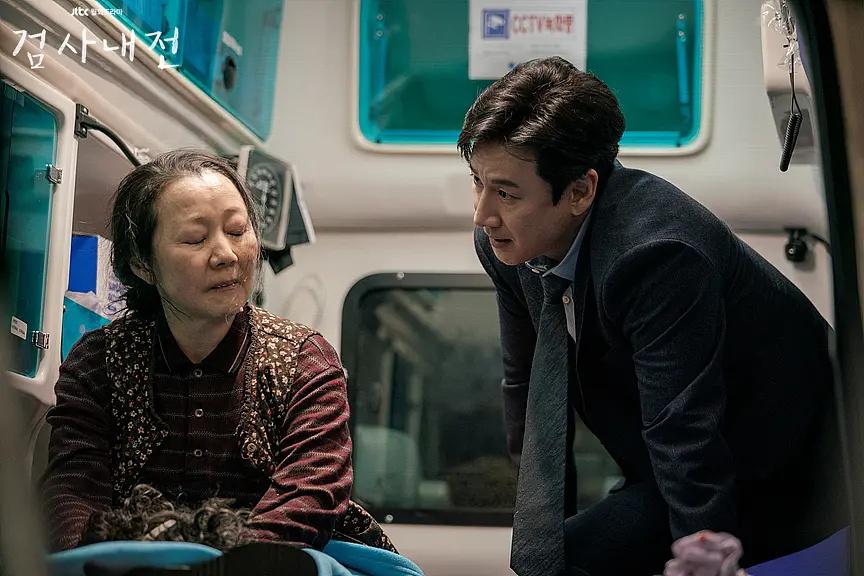 又一良心韩剧来了，豆瓣飙到8.6，创JTBC历代电视剧首播新纪录|李善雄|检察官|检察官内传_新浪新闻
