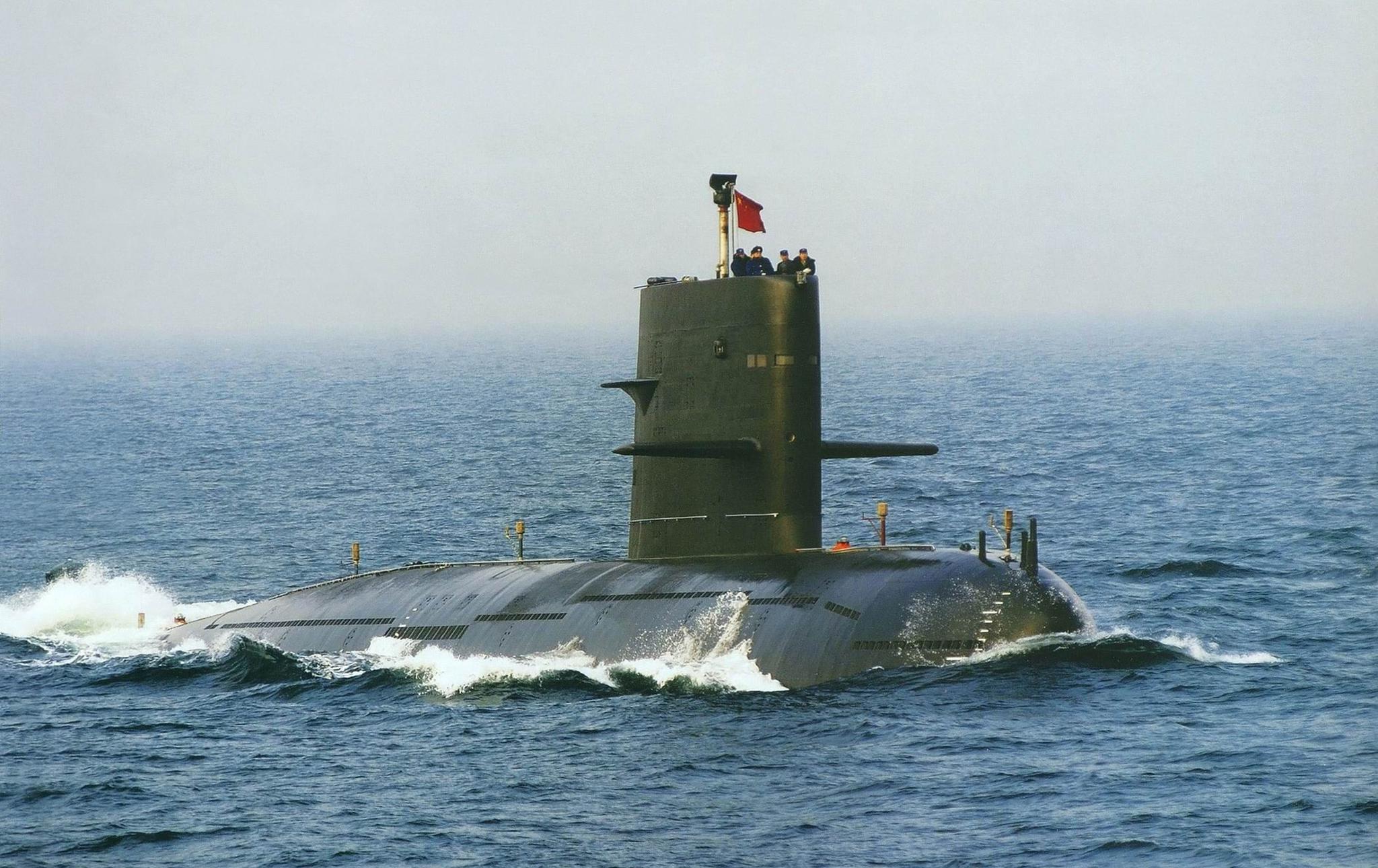 035型"明"级鱼雷攻击潜艇.