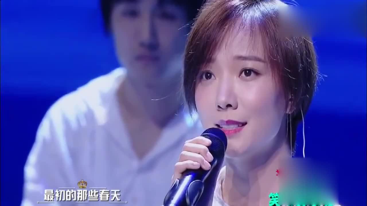 朴树和王珞丹合作演唱《清白之年》观众享受着一场听觉盛宴