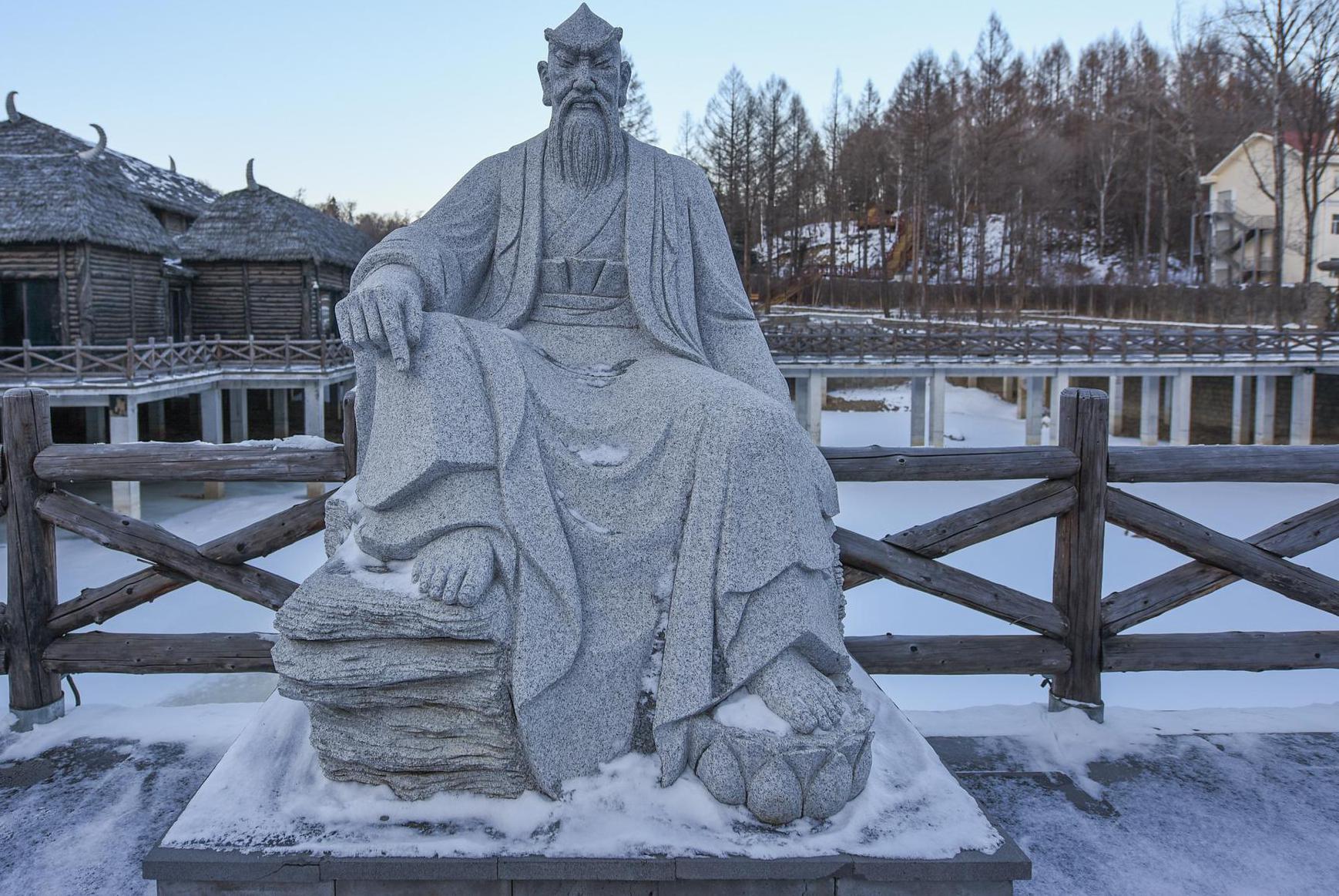 康熙册封“长白山之神”，后人塑造山神形象，竟是源于这个|天池|封禁|图腾|山峰|倒影_新浪新闻