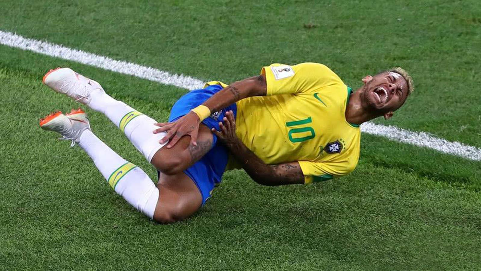 天生爱假摔!内马尔拥有异于常人的表演天赋