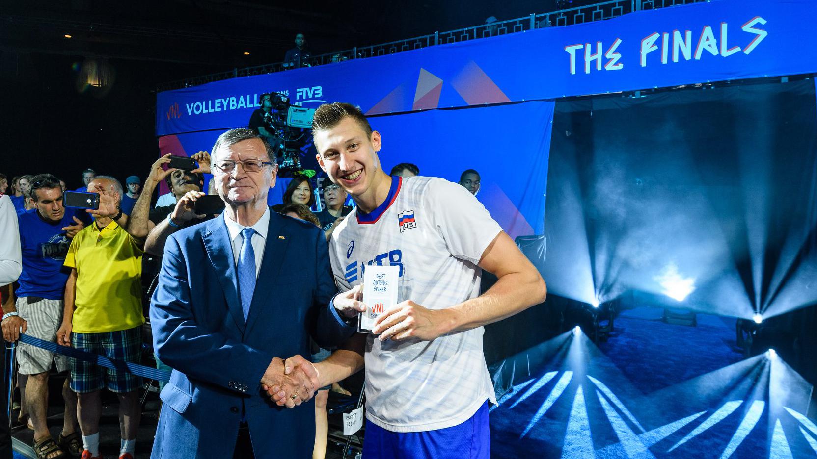 沃尔科夫!俄罗斯小狼狗蝉联世界男排联赛最佳主攻!