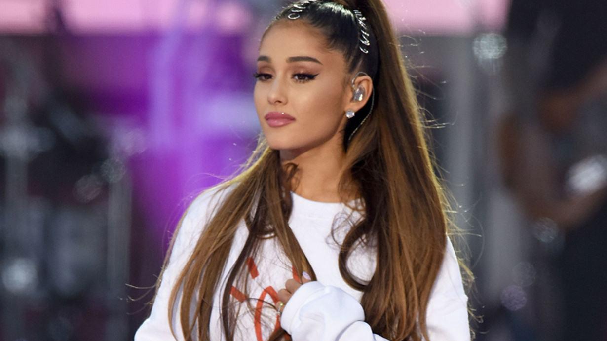 爱莉安娜·格兰德开私人party,内部狂欢视频漏出