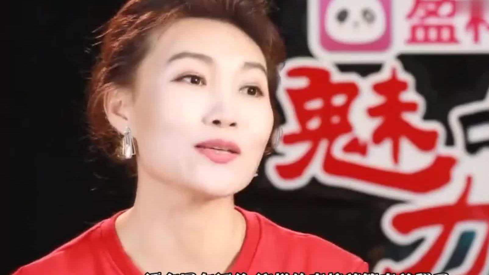 李梓萌生活照曝光,不戴假发的她,真的好美