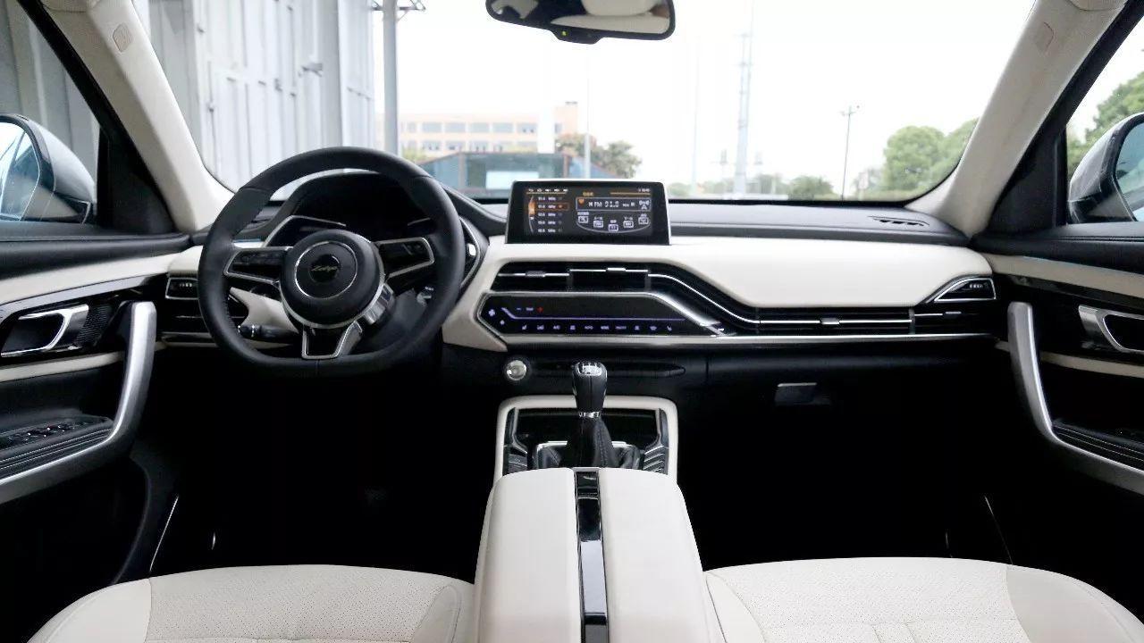 直接把"路虎揽运"给照搬,原版见它都怕