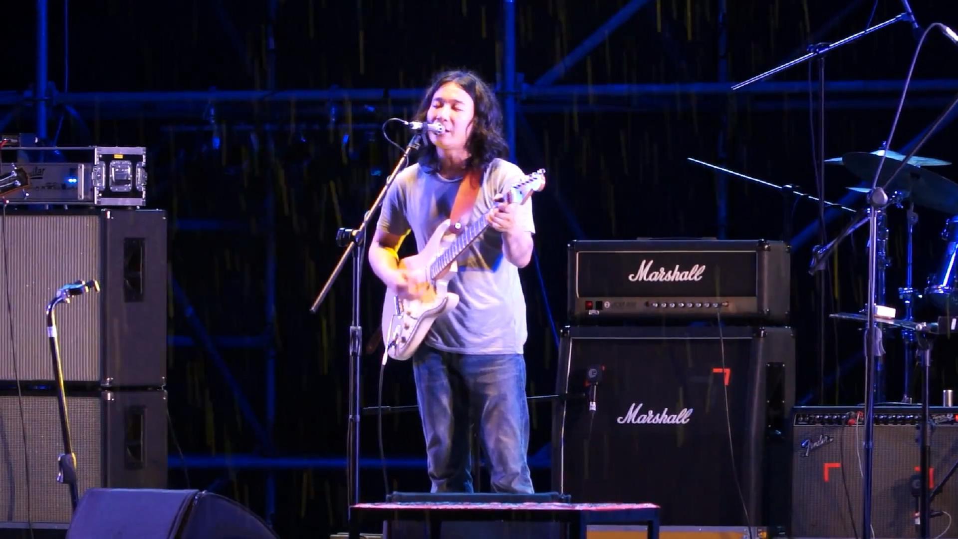 国内最优秀的独立摇滚乐队,万能青年旅店《十万嬉皮》你听懂了吗