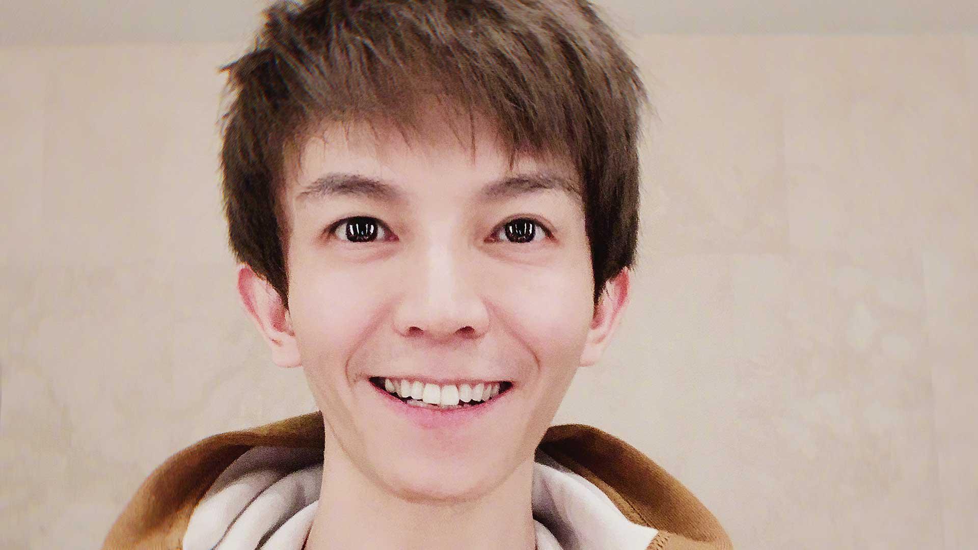 郭敬明换新发型晒照片模样大变,网友调侃这是变脸了吗?