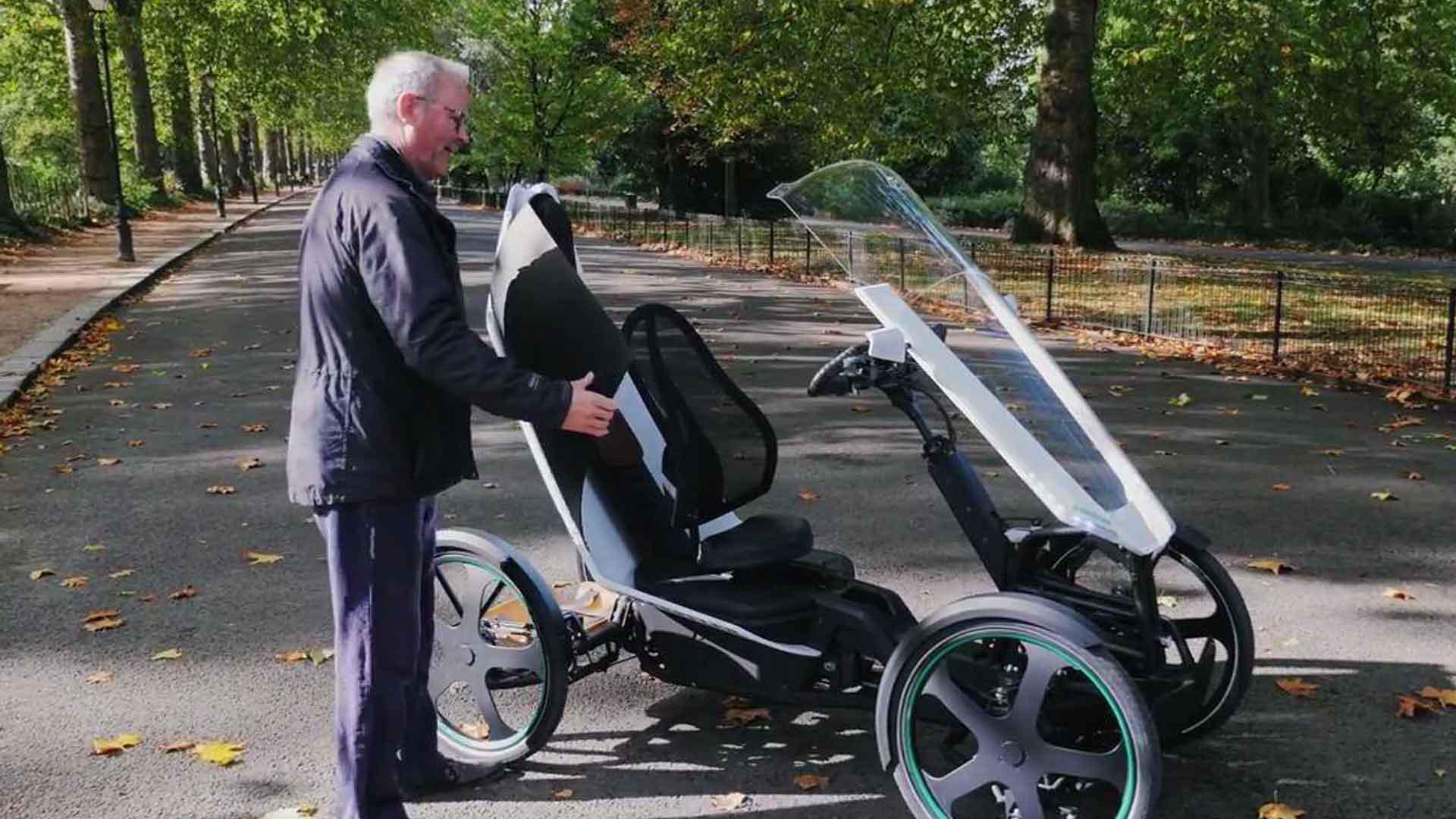 国外牛人发明四轮的自行车设计巧妙酷炫还有种驾驶汽车的感觉