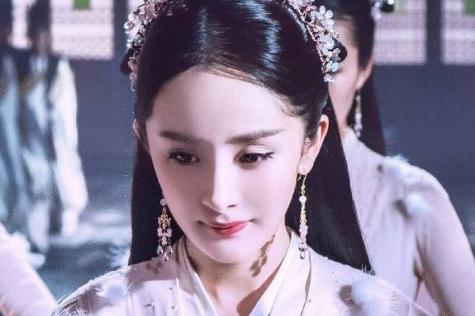 杨幂最美的五个古装造型,有一个是假冒的,你能找到吗?|杨幂|古装|造型_新浪新闻