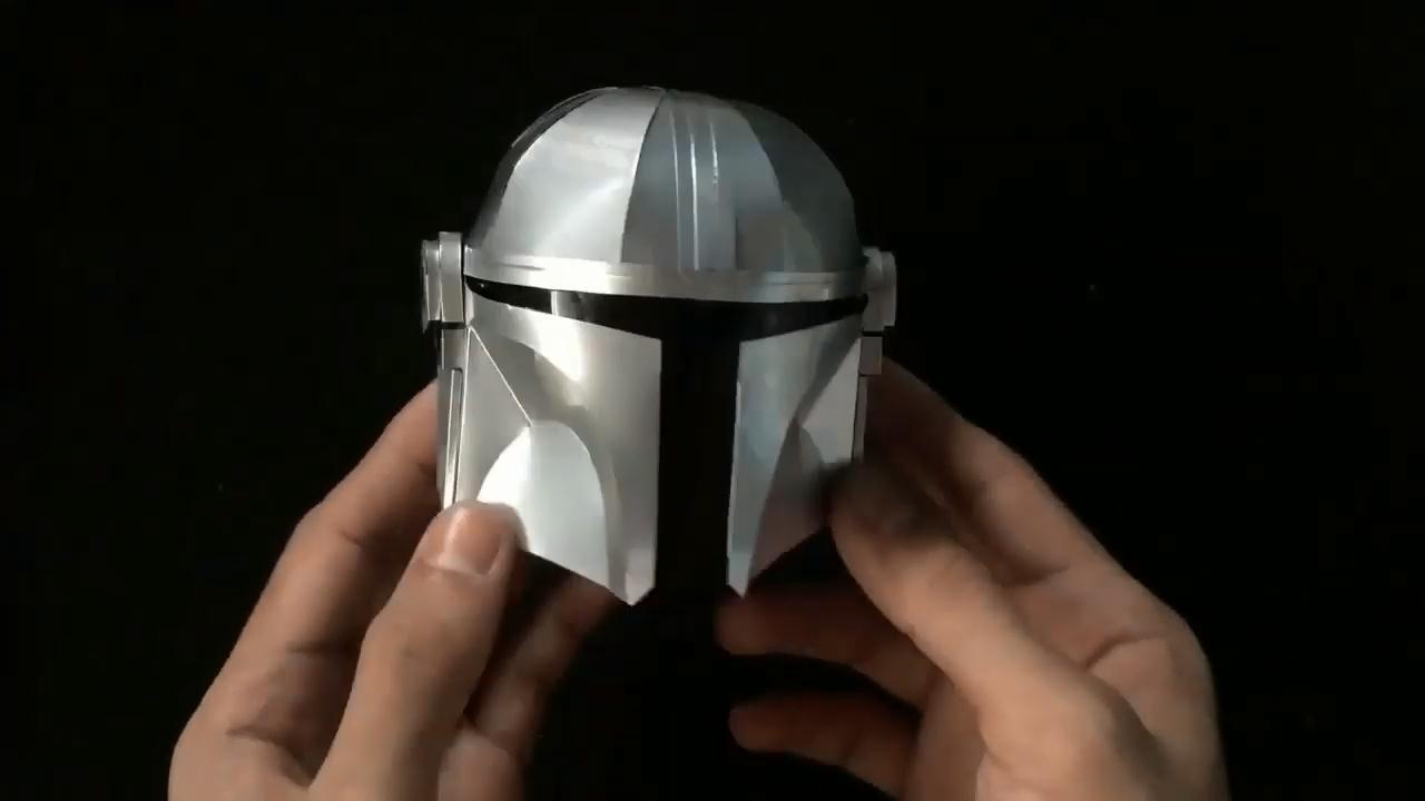 厉害了牛人用易拉罐制作星球大战头盔