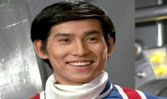 圆谷犯的最大错误就是让这四个人间体登场只有光太郎守规矩