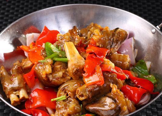 营养好吃的美味羊蹄这样做,香辣粘糯,满满的胶原蛋白