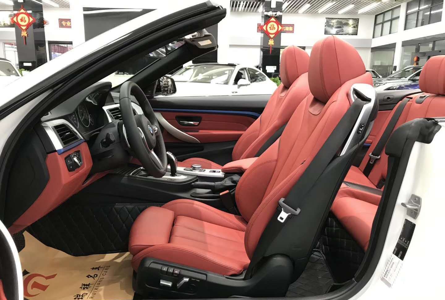 进口宝马425i,2门4座敞篷车,直列4缸184马力,油耗才6.5l