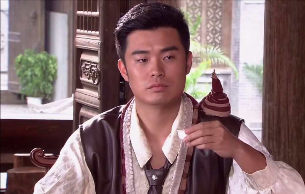 陈赫最近留了胡子,那你还记得当年他穿古装的样子吗?