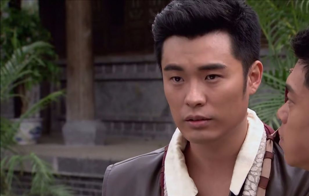 这其实是《龙门镖局》中的哪个时候,陈赫也是和这部电视剧很融合的.