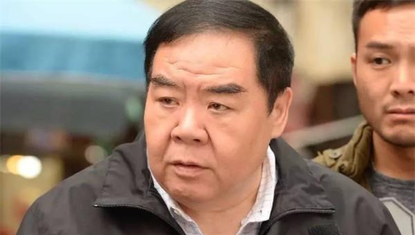 演过傻子的5位明星,周星驰王宝强上榜,而他演傻子获得视帝