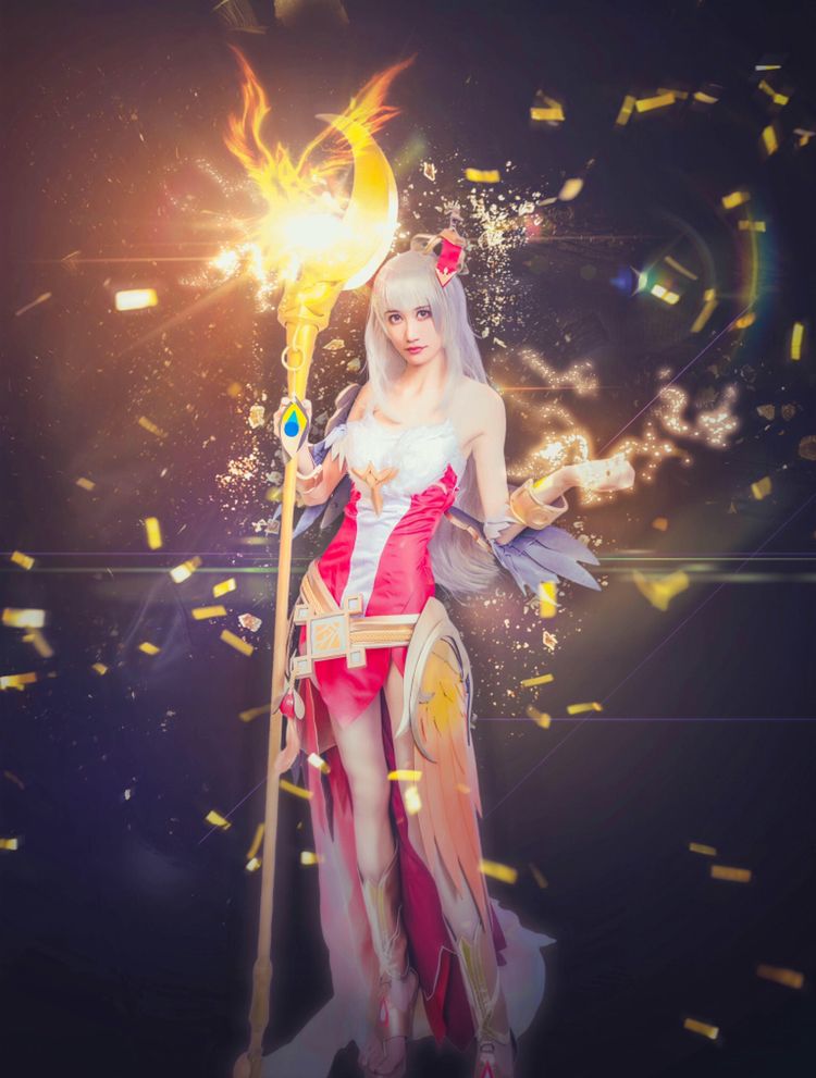 王者荣耀cosplay王昭君凤凰于飞超还原真人版