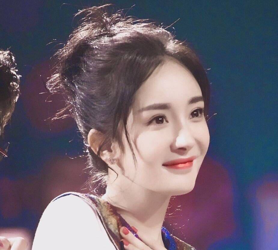 杨幂美貌举世无双,绝无仅有,明眸皓齿属于有灵气的美