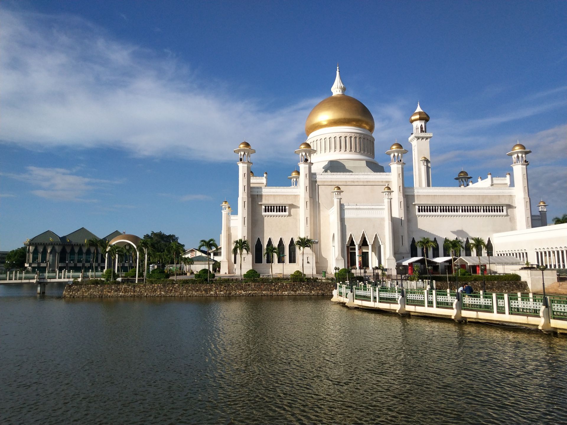 文莱斯里巴加湾奥玛尔阿里赛福鼎清真寺