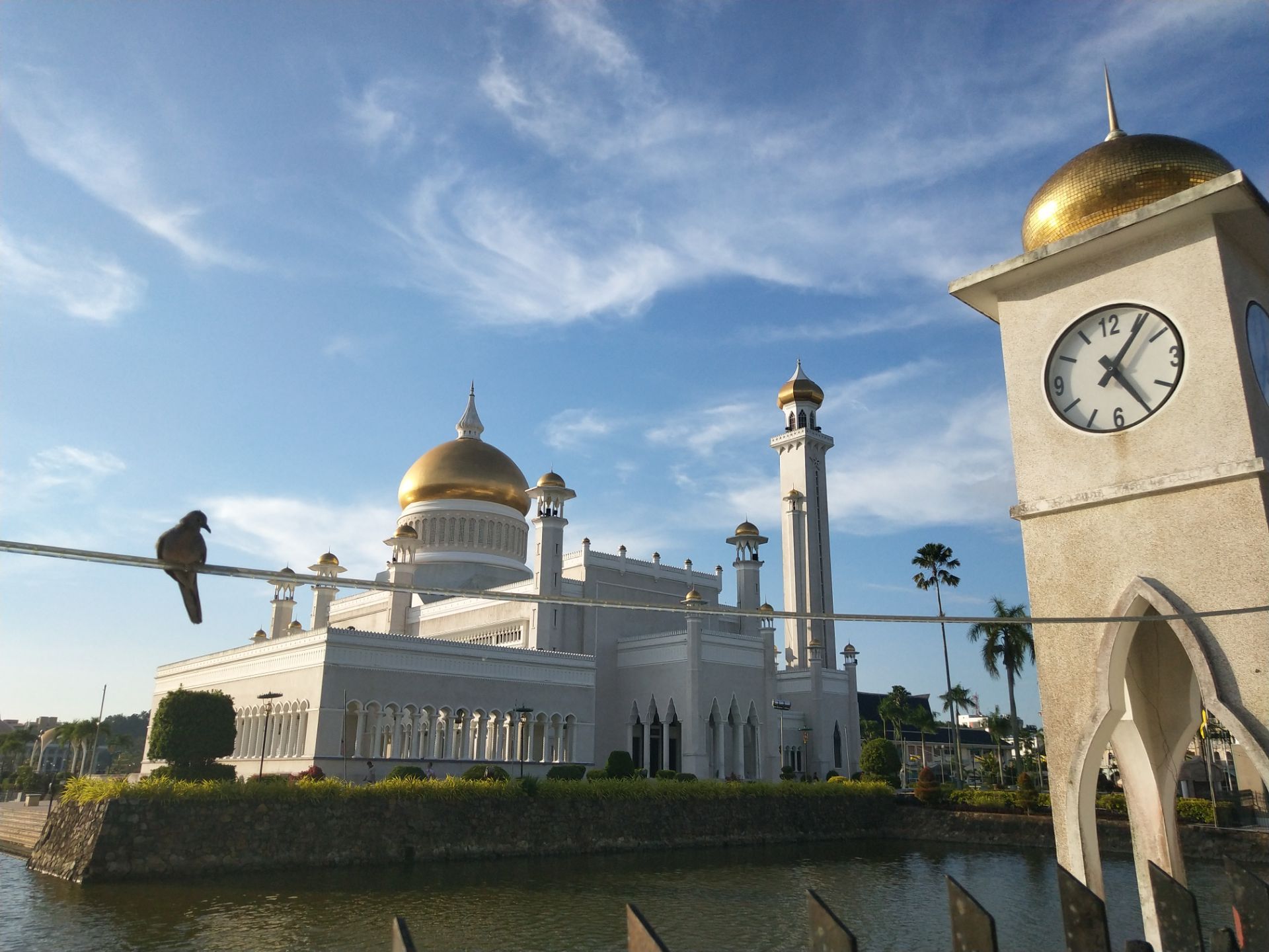 文莱斯里巴加湾奥玛尔阿里赛福鼎清真寺