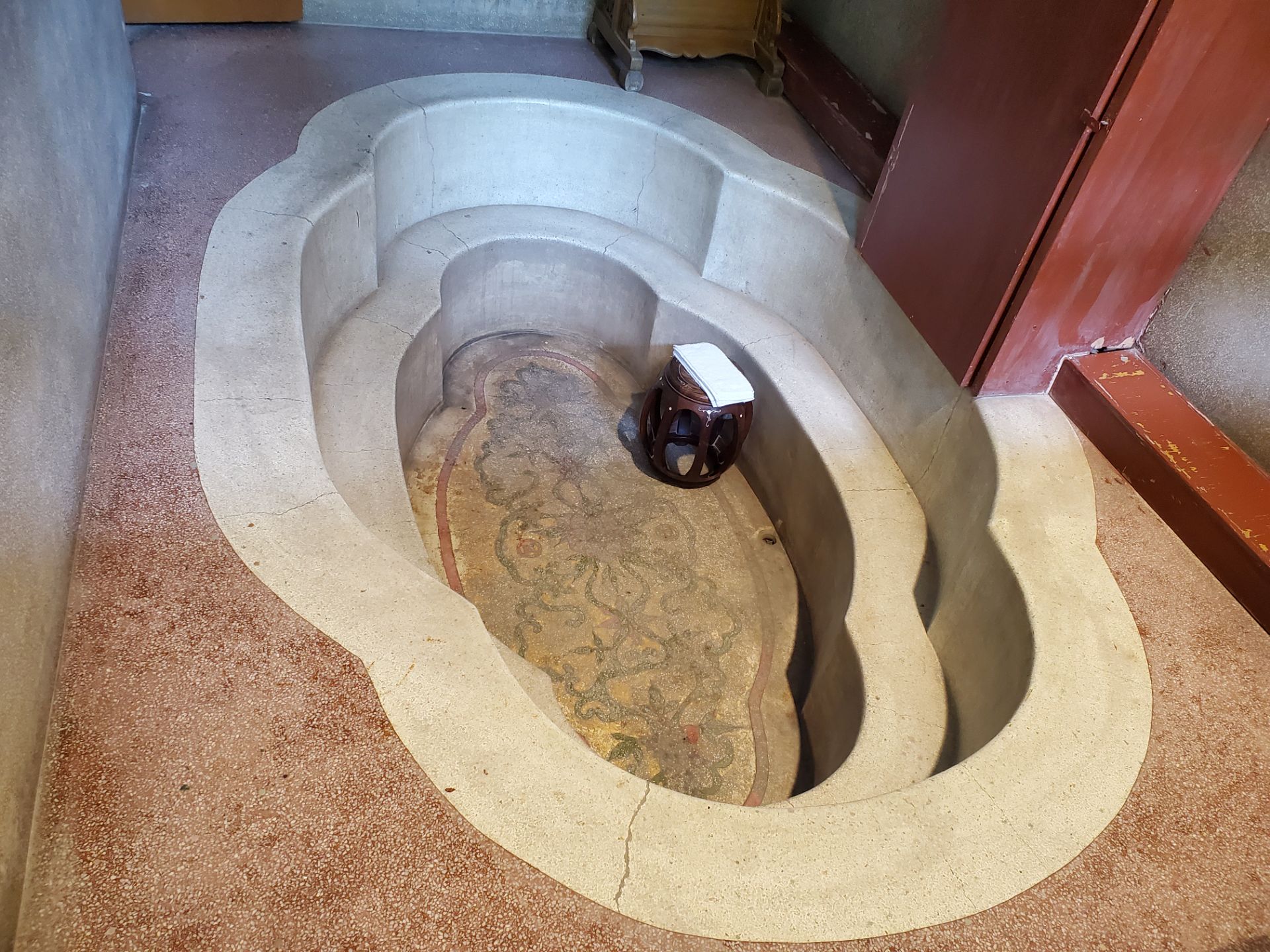 陕西省 西安市 华清宫 长恨歌中描述杨贵妃出浴场景的浴池所在地