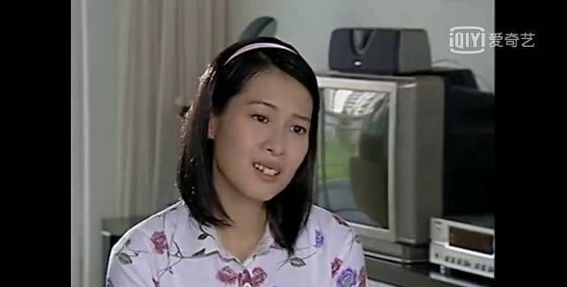 结婚狂本名:方小萍,29岁;身份:幼儿园教师;外貌:努力想从平庸外表包装