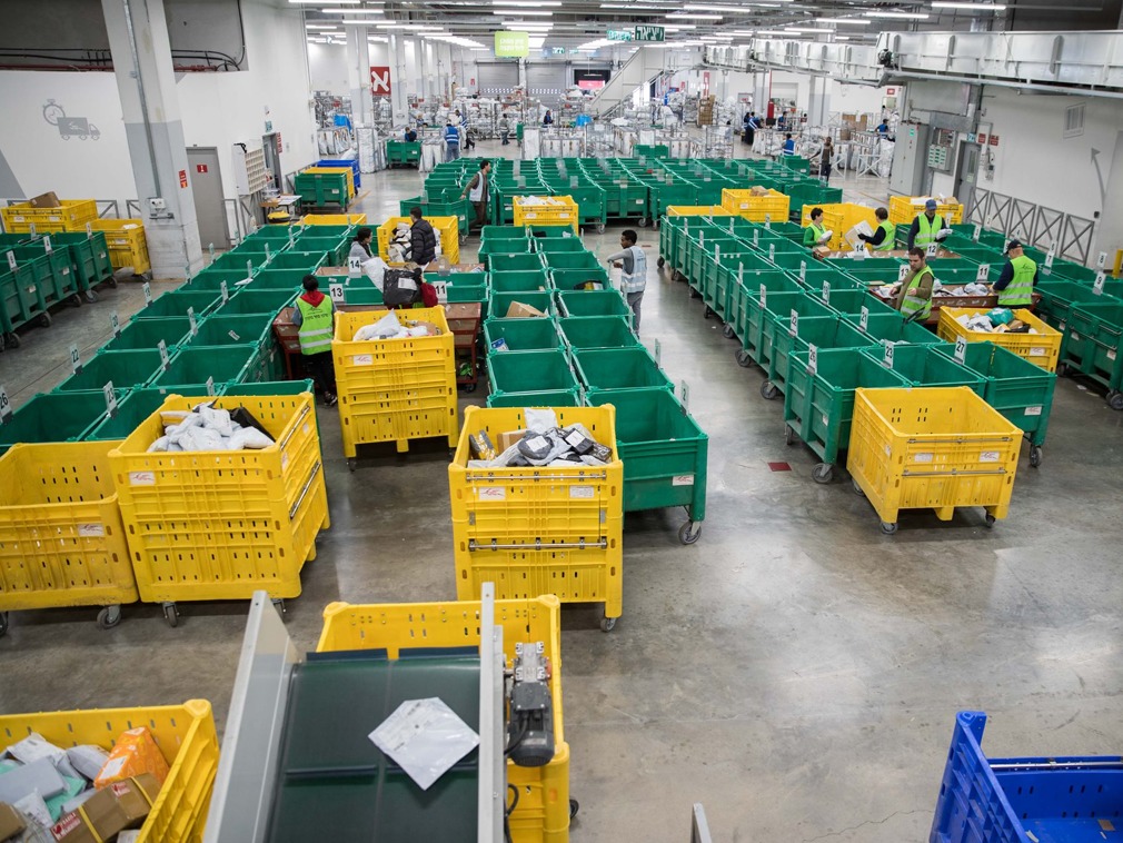 探访以色列物流分拣中心来自中国包裹占多数