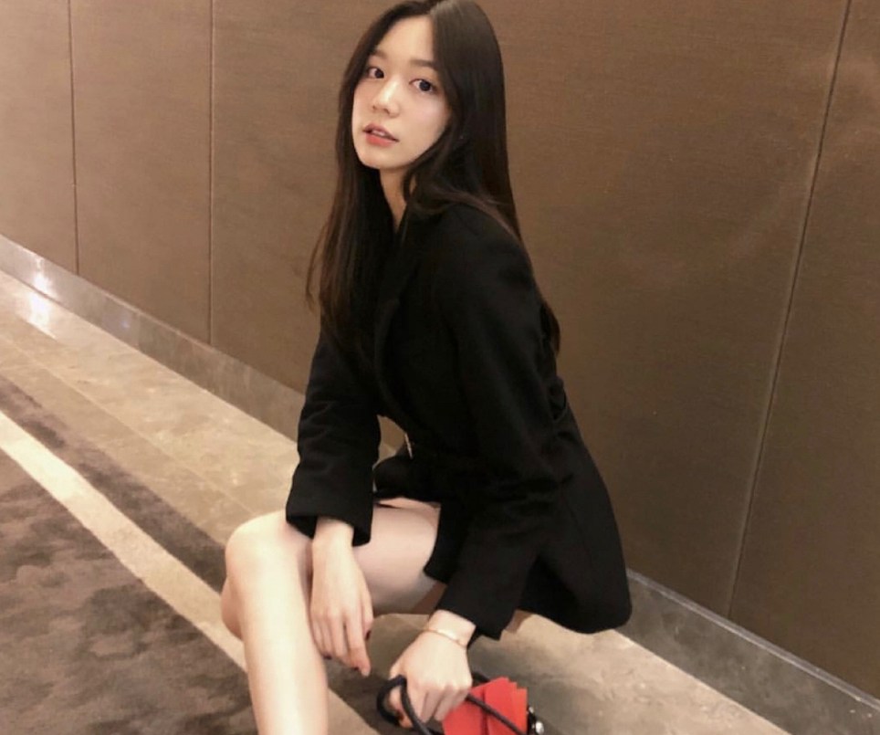 白富美綦美合家破产了还禁止出境和华谊千金的友情能继续吗