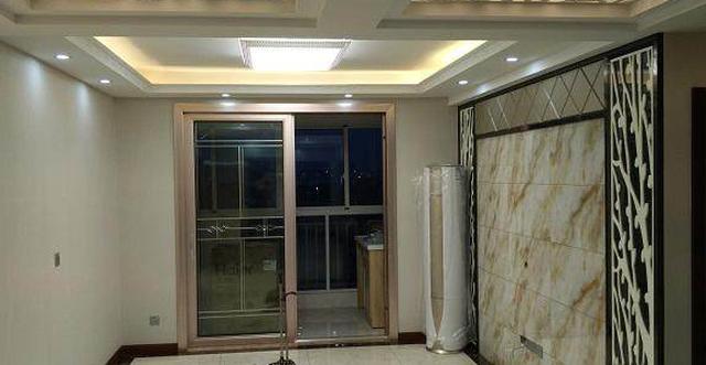 晒晒我的12万新房只有94平，卧室衣柜是靓点，估计你没有见过！