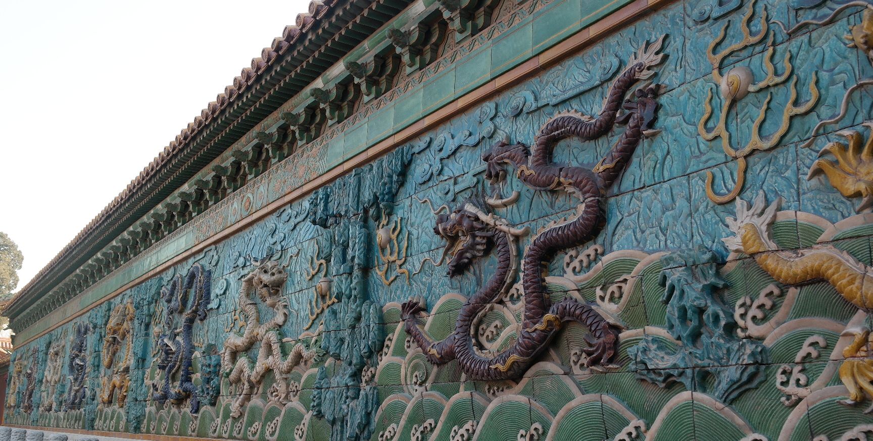 紫禁城中的九条龙,故宫九龙壁上的龙,张牙舞爪,栩栩如生