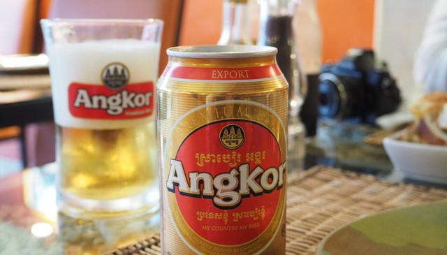 angkor吴哥当地啤酒2美金,啤酒花细腻,口感温和,该款啤酒荣获2015年