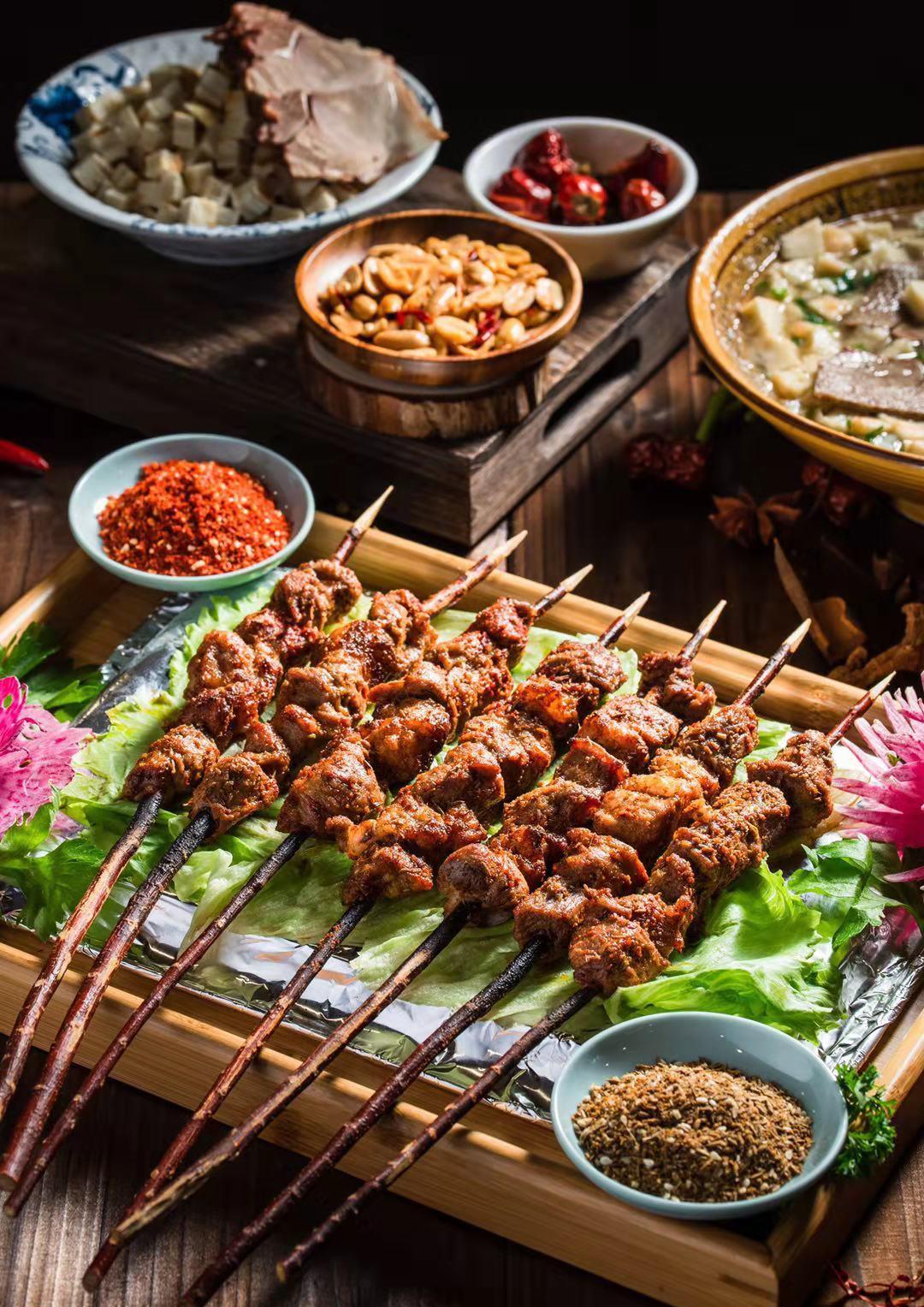 内蒙古餐饮厨艺技术能手-中式烧烤大师-创意总厨-田春峰大师