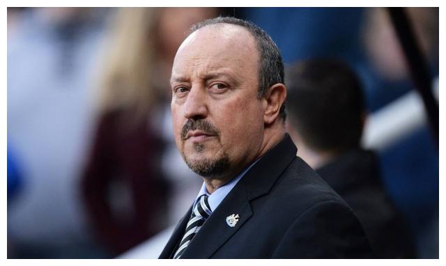 贝尼特斯指出国足13岁踢球太晚了,从未让c罗提高射术