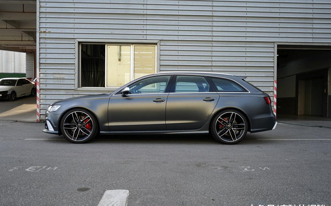 2018款奥迪rs6实拍它是奥迪名副其实的西装暴徒旅行车