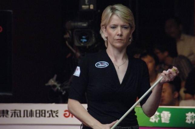 "毁灭女公爵"艾莉森·费雪,台球界传奇,年过半百依旧不服输!