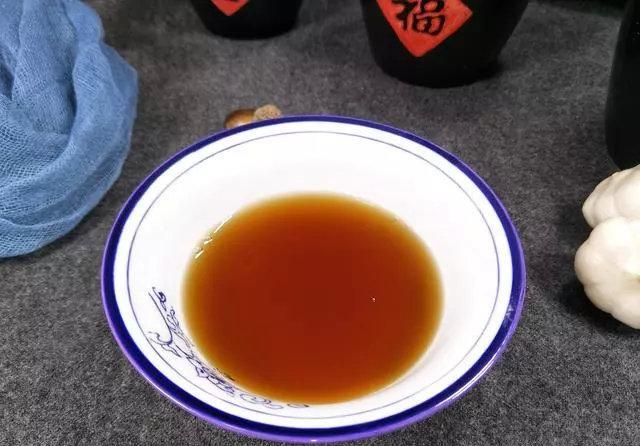 妙香泉醋业腌腊八蒜用什么醋才能翠绿又醋香浓郁