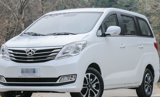 长安轻型车-睿行s50 mpv外观大气端庄,颜值引人瞩目