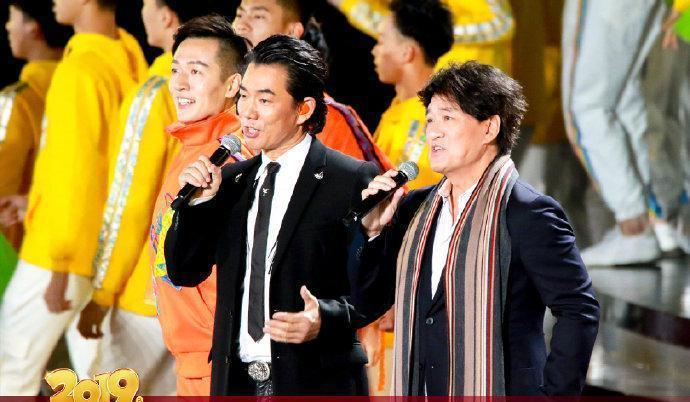 200斤胖子任贤齐迅速瘦成型男与周华健献唱朋友回忆